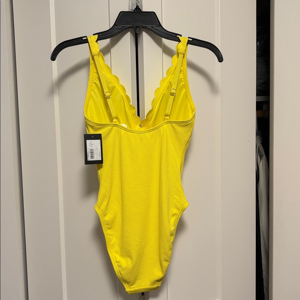 NWT [kate spade] Scalloped Plunge One Piece Swimsuit Cadmium Yellow Women’s XS - Picture 7 of 10